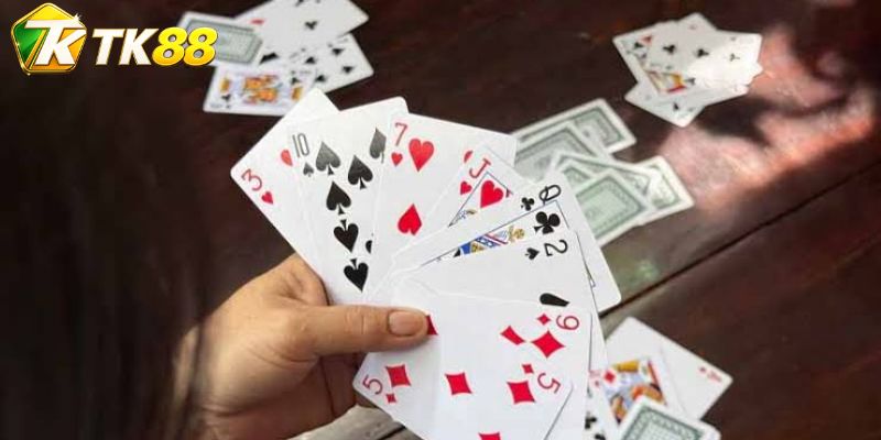 Hệ thống bộ bài làm rõ cách chặn trong Sâm Lốc